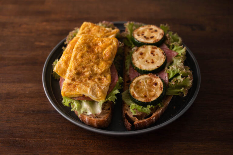 小麥酸種開放式三明治Sourdough Sandwich